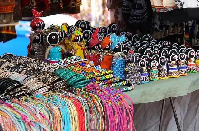 Cẩm Nang Chọn Quà Lưu Niệm Phượng Hoàng Cổ Trấn Độc Đáo