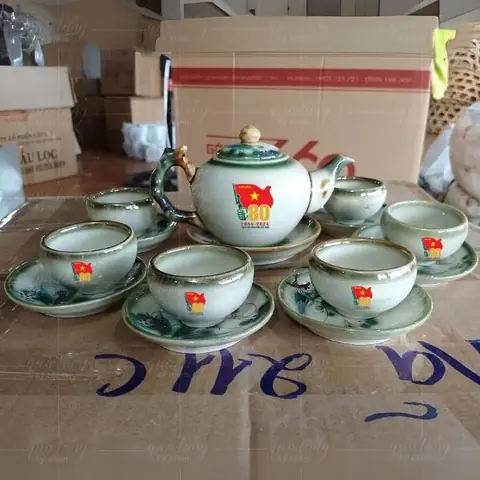 Quà Lưu Niệm Quân Đội: Hướng Dẫn Chọn Lựa Ý Nghĩa & Bền Đẹp