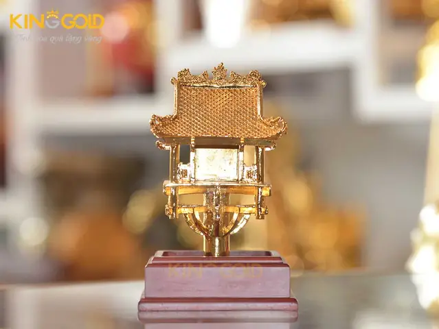 Chọn Quà Lưu Niệm Tặng Đối Tác Nước Ngoài: Nét Văn Hóa Việt