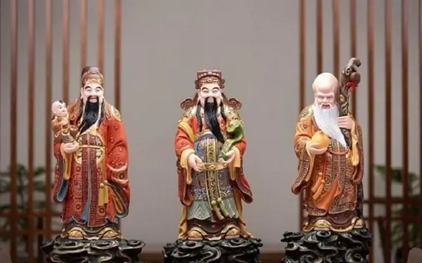 Quà Mừng Thọ 100 Tuổi: Chọn Lựa Tấm Lòng Vẹn Tròn Nhất