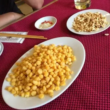 Đánh Giá Chi Tiết: Quán Ăn Ẩm Thực Quà Ngõ Nhỏ Ngõ Hàng Bột