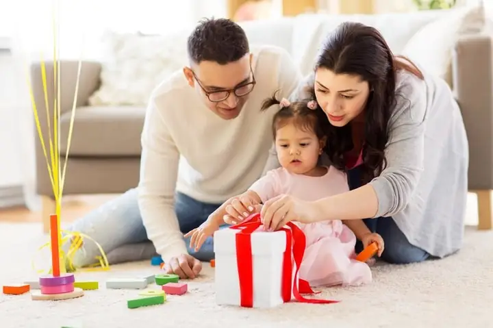 Gợi Ý Quà Noel Cho Bé 3 Tuổi: Vừa Vui Vừa Phát Triển Toàn Diện Gợi Ý Quà Noel Cho Bé 3 Tuổi: Vừa Vui Vừa Phát Triển Toàn Diện