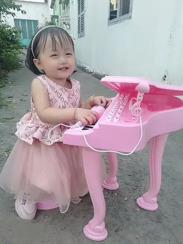 Đồ chơi cầu trượt - Nâng cao khả năng vận động cho bé