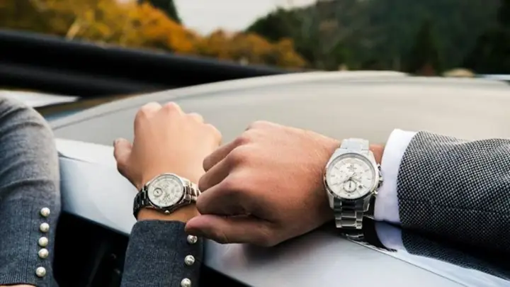 Quà Ra Mắt Bố Mẹ Chồng: Bí Quyết Ghi Điểm Từ Lần Đầu