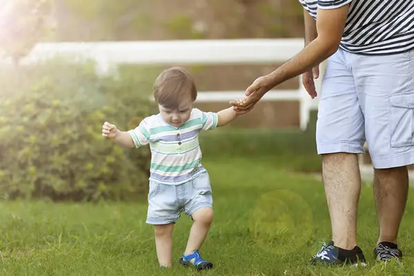 Đặc điểm phát triển của trẻ em 2 tuổi mà bố mẹ có thể chưa biết