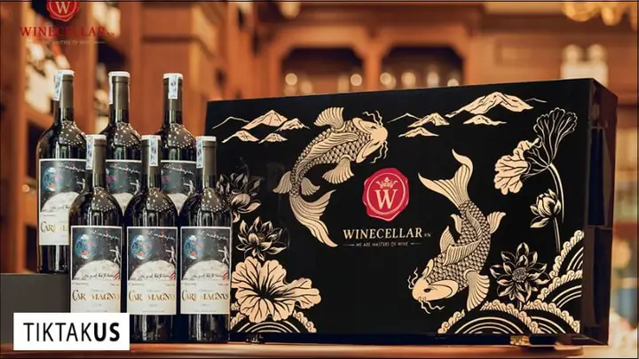 Rượu vang, bữa tối lãng mạn
