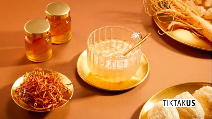 Tặng Gì Làm Quà Sinh Nhật Cho Phụ Nữ Lớn Tuổi Thật Ý Nghĩa?