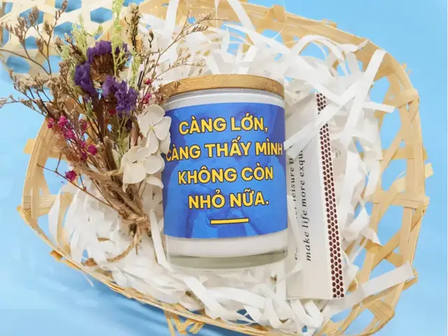 9. Nến thơm lời nhắn vui nhộn