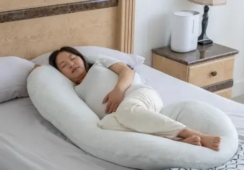8. Gối ôm bà bầu 8. Gối ôm bà bầu
