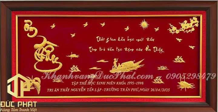 Cách Chọn Và Gợi Ý **Quà Tặng Chia Tay Cô Giáo** Thật Ý Nghĩa