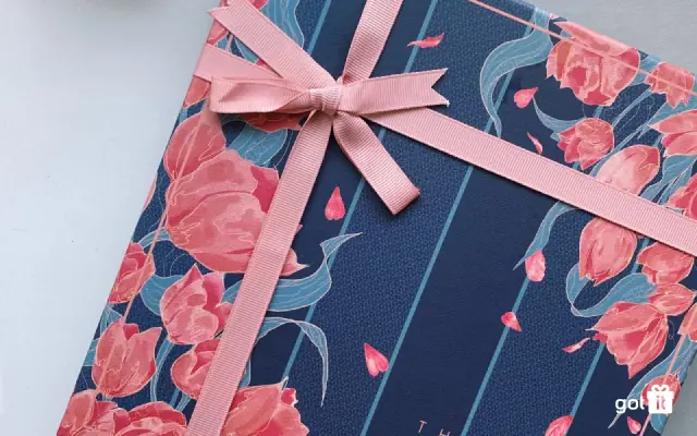 Top 10+ quà tặng chia tay sếp nữ tinh tế và ý nghĩa nhất Top 10+ quà tặng chia tay sếp nữ tinh tế và ý nghĩa nhất