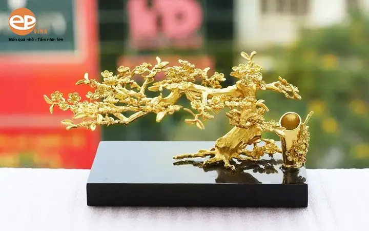 Quà tặng cho khách hàng VIP: Hướng dẫn chọn quà tinh tế, giá trị