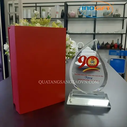 quà tặng đại hội đảng