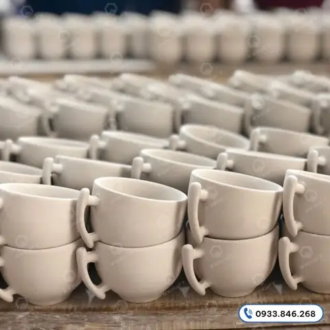 Quà Tặng Đại Hội Hội LHTN: Cẩm Nang Lựa Chọn Vừa Ý Nghĩa Vừa Thiết Thực