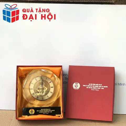 Quà tặng Đại hội Mặt trận Tổ quốc: Hướng dẫn chi tiết & gợi ý phù hợp