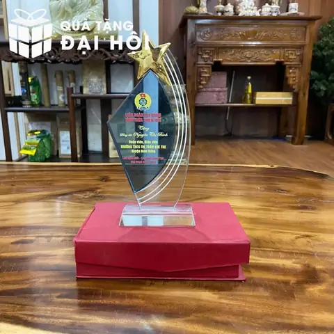 Quà tặng Đại hội Mặt trận Tổ quốc: Hướng dẫn chi tiết & gợi ý phù hợp