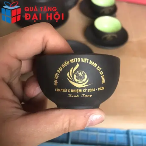 Quà tặng Đại hội Mặt trận Tổ quốc: Hướng dẫn chi tiết & gợi ý phù hợp