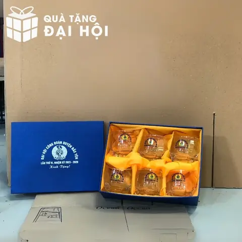 Quà tặng Đại hội Mặt trận Tổ quốc: Hướng dẫn chi tiết & gợi ý phù hợp