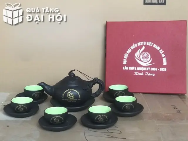 Quà tặng Đại hội Mặt trận Tổ quốc: Hướng dẫn chi tiết & gợi ý phù hợp