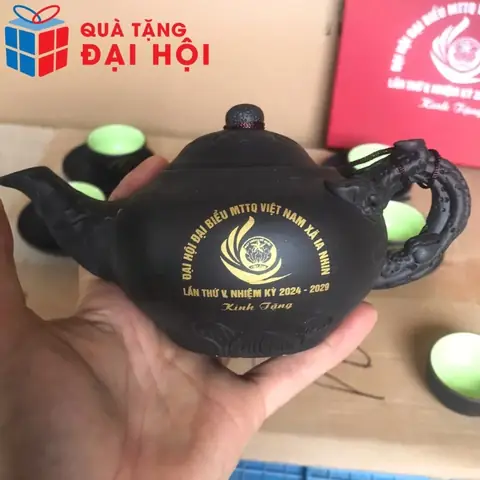Quà tặng Đại hội Mặt trận Tổ quốc: Hướng dẫn chi tiết & gợi ý phù hợp
