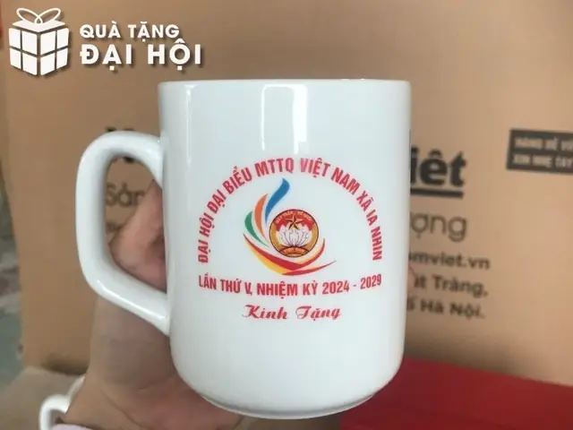 Quà tặng Đại hội Mặt trận Tổ quốc: Hướng dẫn chi tiết & gợi ý phù hợp