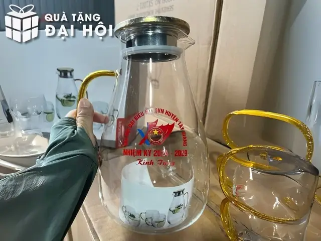 Quà tặng Đại hội Mặt trận Tổ quốc: Hướng dẫn chi tiết & gợi ý phù hợp