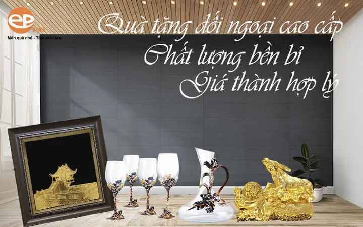 Hướng dẫn chọn quà tặng đối ngoại cao cấp hiệu quả