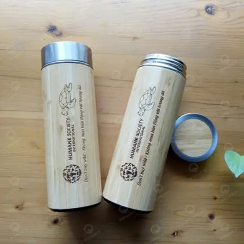 khắc tên bình giữ nhiệt