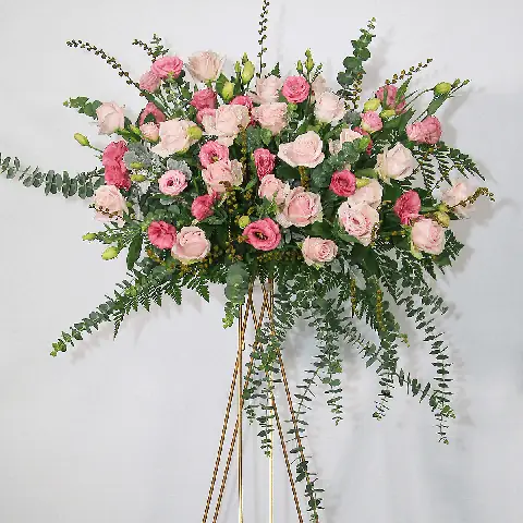 Gợi Ý Quà Tặng Khai Trương Cửa Hàng Quần Áo Độc Đáo Và Ý Nghĩa