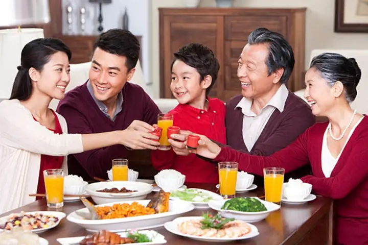 50+ Gợi Ý Quà Tặng Kỷ Niệm 40 Năm Ngày Cưới Bố Mẹ Ý Nghĩa, Độc Đáo