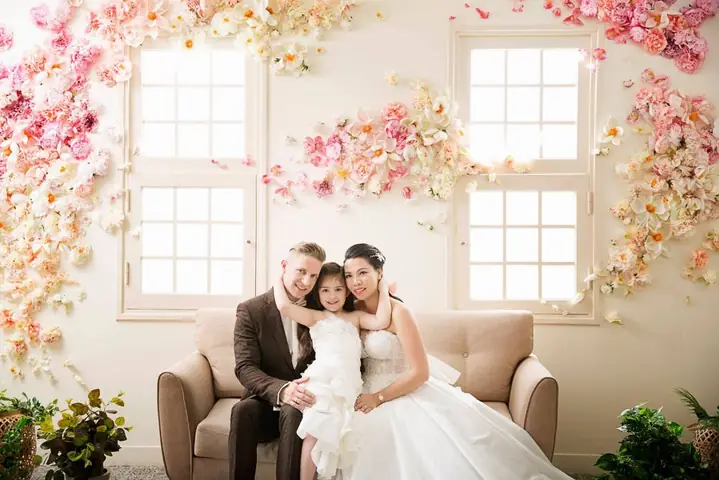 Gợi ý quà tặng kỷ niệm 5 năm ngày cưới ý nghĩa và độc đáo