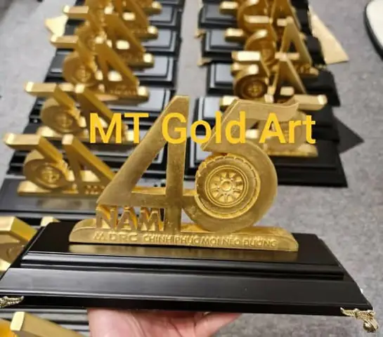 quà tặng kỷ niệm thành lập công ty