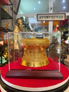 Quà tặng mạ vàng cho doanh nghiệp có ý nghĩa gì và nên chọn loại nào?