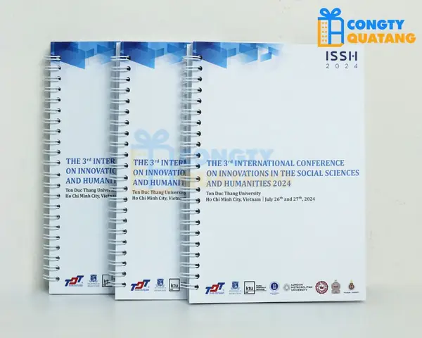 Quà Tặng Mừng Đậu Đại Học: Hướng Dẫn Chọn Hơn 15 Món Quà Ý Nghĩa