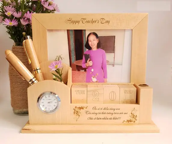 25+ Gợi Ý Quà Tặng Ngày 20 Tháng 11 Ý Nghĩa & Thiết Thực