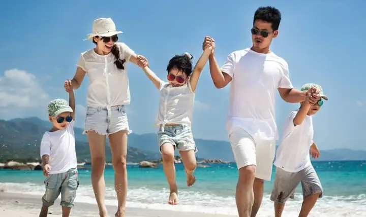 Tuyển Tập Quà Tặng Ngày Gia Đình Việt Nam: Gợi Ý Độc Đáo & Thiết Thực