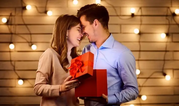 Tuyển Tập Quà Tặng Ngày Gia Đình Việt Nam: Gợi Ý Độc Đáo & Thiết Thực