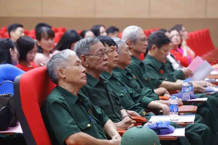 Khám phá Chính sách và Ý nghĩa Quà tặng Ngày Thương binh Liệt sĩ 27/7