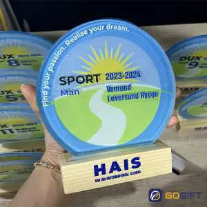 Ká»· niá»m chÆ°Æ¡ng Äáº¿ gá» vinh danh 4