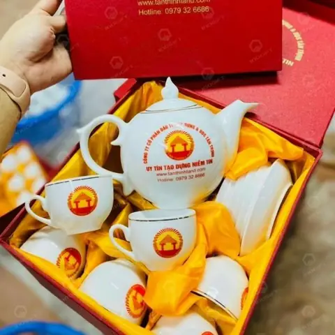 Bộ ấm chén in logo doanh nghiệp giá rẻ