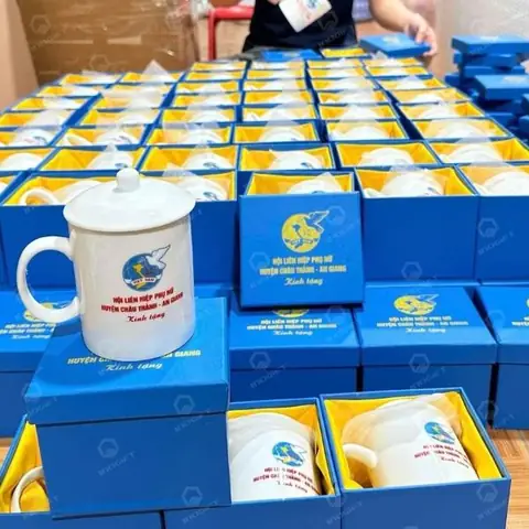 Hộp quà giá rẻ tặng đại hội, sự kiện, kỷ niệm