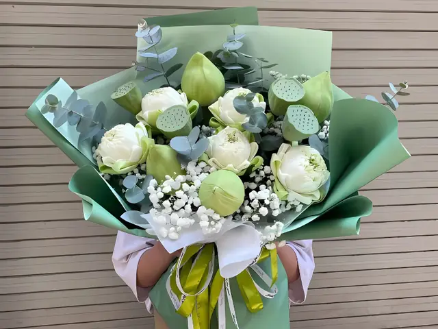Bó hoa tươi tặng mẹ vợ