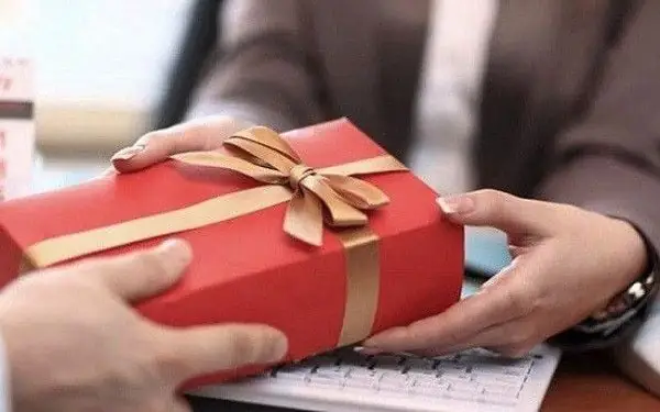Top 15+ Gợi Ý Quà Tặng Sinh Nhật Sếp Ý Nghĩa, Tinh Tế Nhất