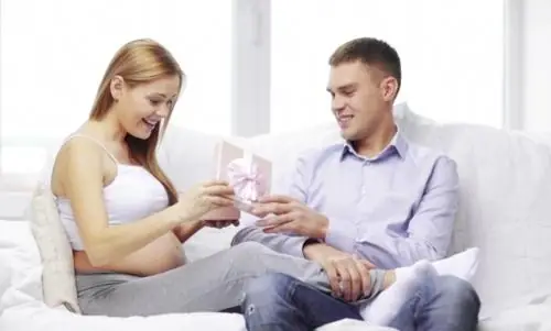 Quà tặng sinh nhật vợ bầu: Gợi ý tâm lý và ý nghĩa Quà tặng sinh nhật vợ bầu: Gợi ý tâm lý và ý nghĩa