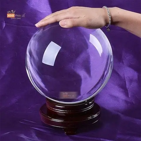 Quà Tặng Thủy Tinh Pha Lê: Ý Nghĩa, Loại Hình và Kinh Nghiệm Chọn Lựa