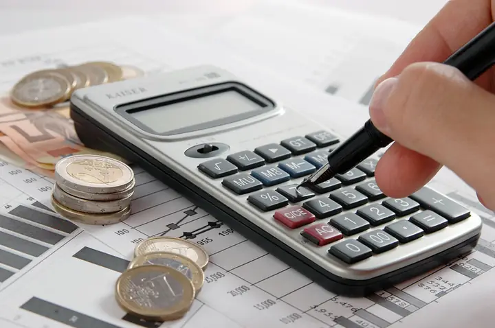 Chọn Quà Tặng Tri Ân Nhân Viên: Hơn 15 Ý Tưởng Nâng Tầm Giá Trị