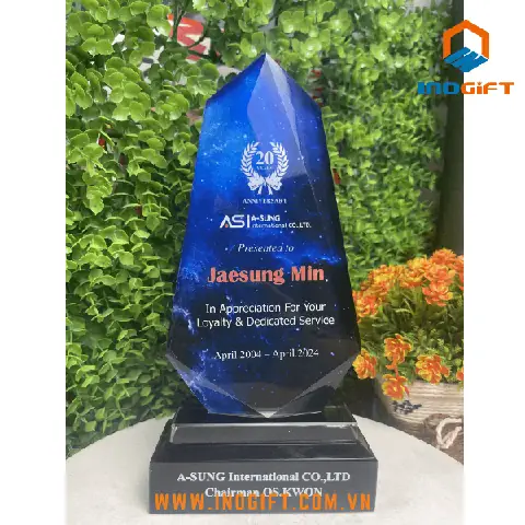 Quà Tặng Year End Party: Hướng Dẫn Chọn Lựa Ý Nghĩa và Ấn Tượng