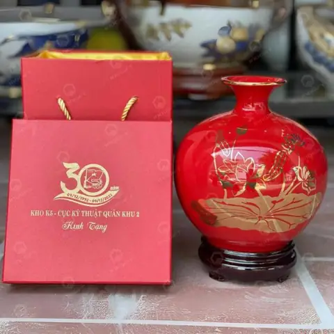 Quà Tặng Year End Party: Hướng Dẫn Chọn Lựa Ý Nghĩa và Ấn Tượng