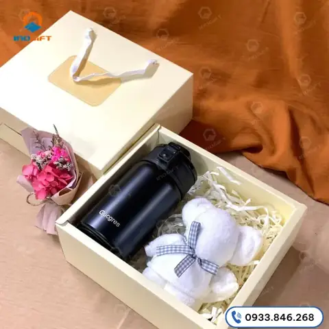 Quà Tặng Year End Party: Hướng Dẫn Chọn Lựa Ý Nghĩa và Ấn Tượng