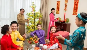 Quà Tết Nên Mua Gì Để Vừa Ý Nghĩa Vừa Thiết Thực?